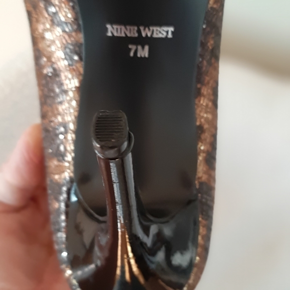 Nine West Leopard Glitter Heels size 7 - Picture 7 of 9